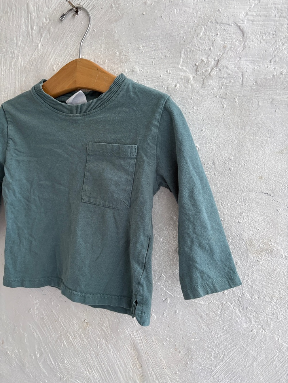 Zara boys 9-12 months long sleeve - Picture 2 of 6
